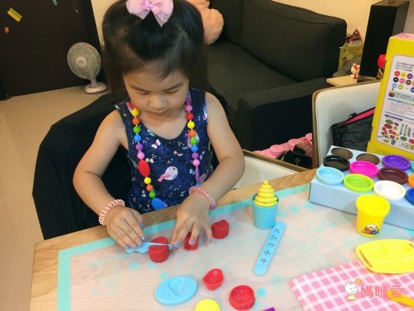 CP值高可重複玩!【風車圖書】造型小麥黏土