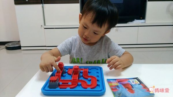 上誼新品桌遊 ☛ 暑假在家、坐車等餐，打發時間培養腦力！獨家滿額499贈小太陽生日派對遊戲卡