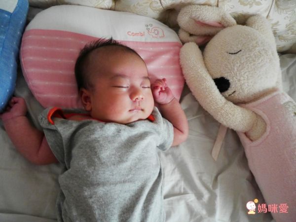 日本 Combi 和風紗輕柔感透氣枕