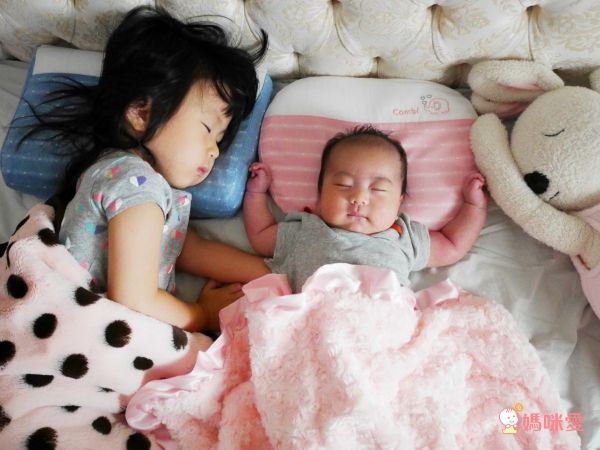 日本 Combi 和風紗輕柔感透氣枕