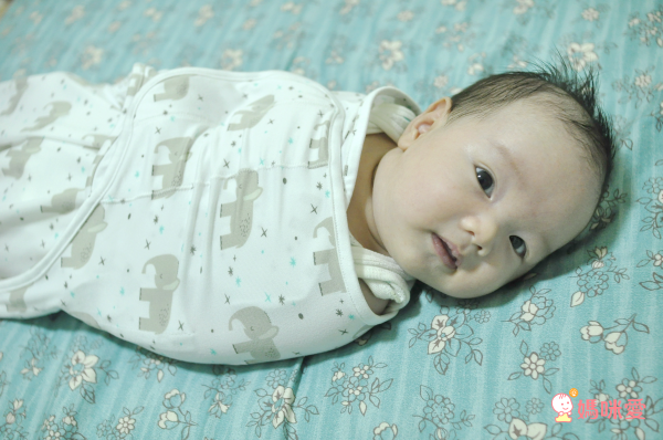 母乳媽咪首選 ❤ 美國 NUROO 唯美哺乳圍巾 ✕ 三階段成長包巾