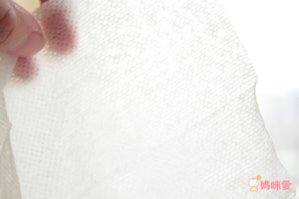 日本 LEC Hello Kitty 爽身擦拭巾隨身包