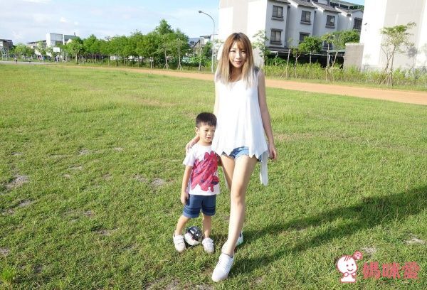 Besson JouJou LED 發光星星鞋2代/親子鞋