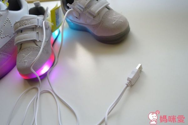 Besson JouJou LED 發光星星鞋2代/親子鞋