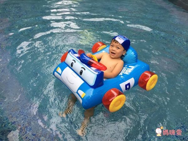 韓國救難小英雄Poli - 安寶立體汽車座圈-贈手動式打氣筒1入(顏色隨機) (適用:2-7歲、25kg以下幼兒)