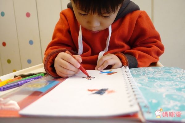 讓孩子愛上洗手！美國 KLUTZ 肥皂DIY、創意手作系列