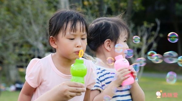 安可堡 Uncle Bubble - 安可堡迷你按壓泡泡(4款隨機)