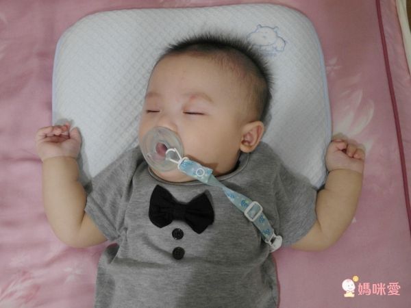 Aj Hippo 小河馬天絲乳膠枕