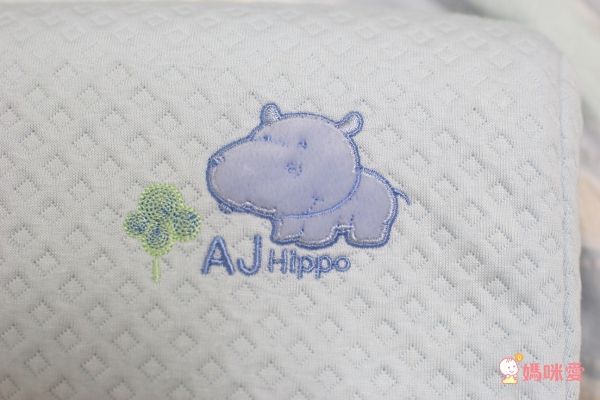 Aj Hippo 小河馬天絲乳膠枕