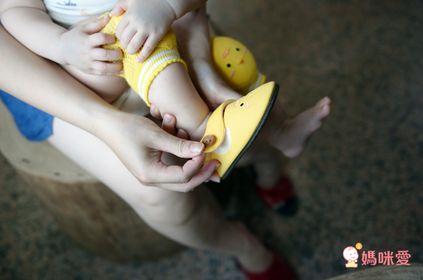 韓國 koongs koongs 手工學步鞋 / 透氣護膝套