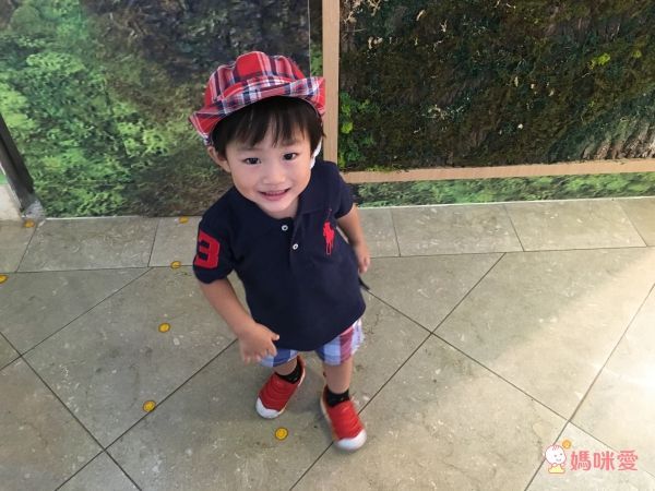 日本製 Connect M ✖ Romping Universe 抗 UV 遮陽帽