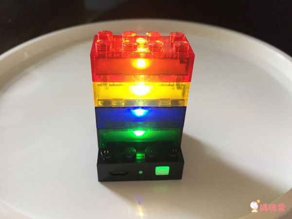 美國 Light Stax - LETTERS亮亮積木-大顆粒系列-字母款-24顆