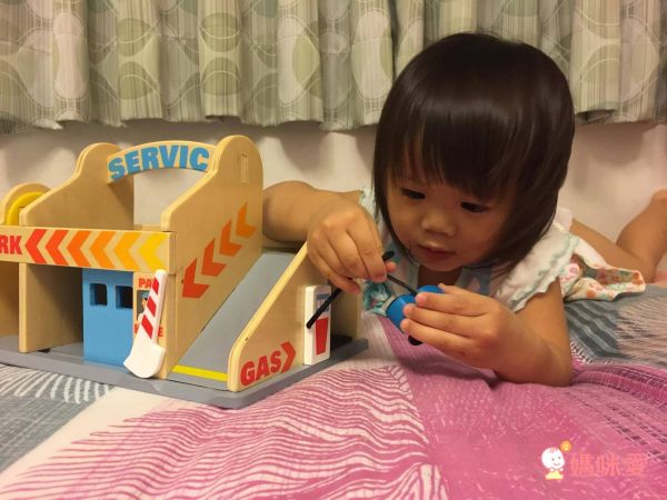 Amazon五星【美國瑪莉莎】超大交通遊戲地墊、木製軌道車車玩具