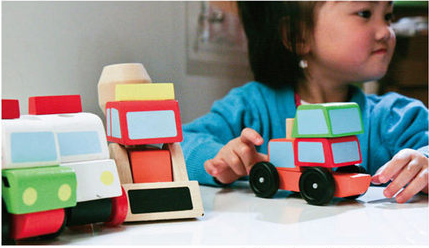 Amazon五星【美國瑪莉莎】超大交通遊戲地墊、木製軌道車車玩具