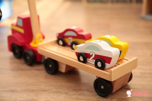 Amazon五星【美國瑪莉莎】超大交通遊戲地墊、木製軌道車車玩具