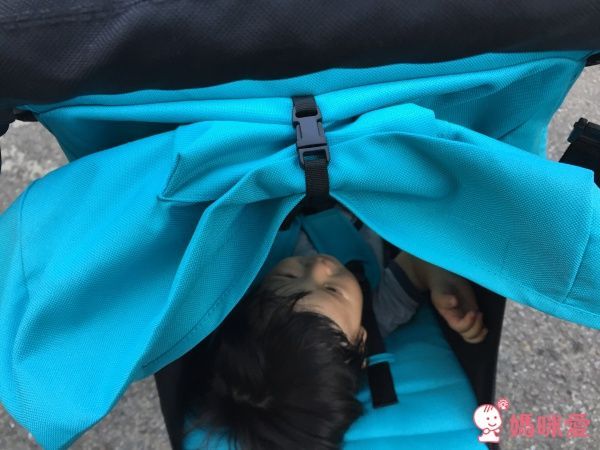 ZOE Xtra Lligt V2 嬰幼兒手推車 F13