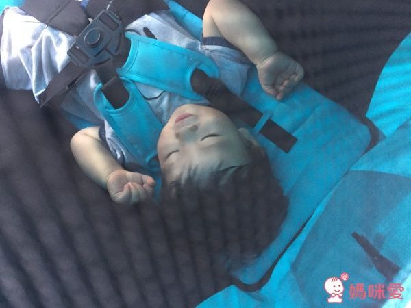 ZOE Xtra Lligt V2 嬰幼兒手推車 F13