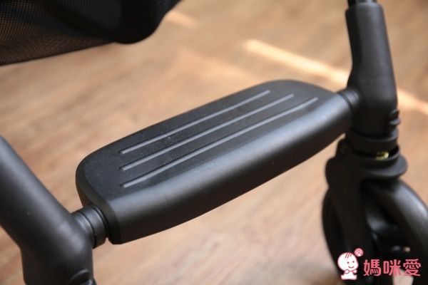 ZOE Xtra Lligt V2 嬰幼兒手推車 F13