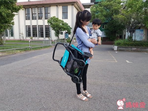 ZOE Xtra Lligt V2 嬰幼兒手推車 F13