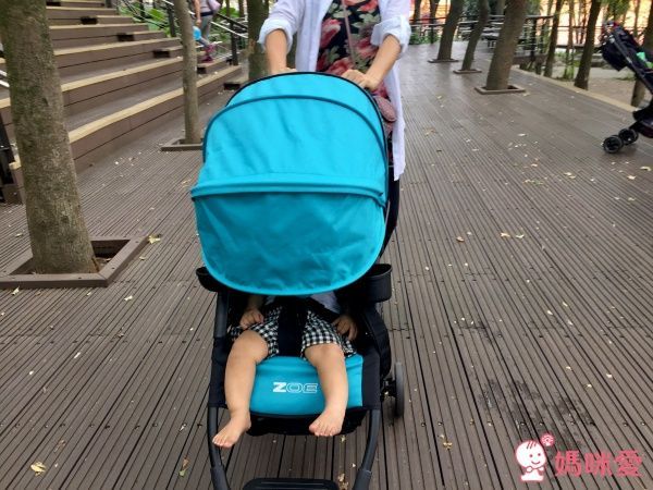 ZOE Xtra Lligt V2 嬰幼兒手推車 F13