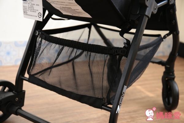 ZOE Xtra Lligt V2 嬰幼兒手推車 F13