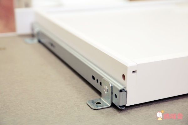 我的第一張小桌子組裝方式