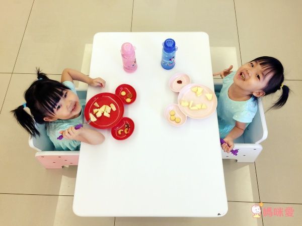 【台灣 ilovekids 愛兒館 我的第一張桌子(離乳桌)】