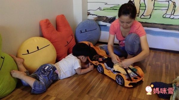 絕版特惠！僅此一檔！【RIDAZ】超跑兒童行李箱