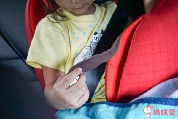 韓國 kidu hugdoll 可愛羊駝安全帶抱枕