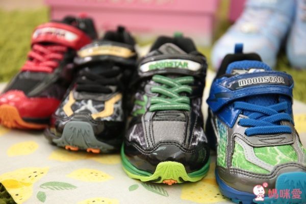 日本 IFME ✖ MOONSTAR 機能童鞋 ✖ ASICS 學步鞋