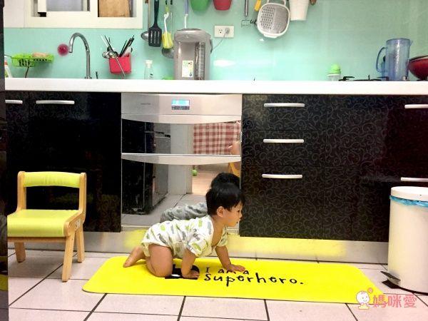 下雨防滑必備！Tromso 居家佈置 廚房防油地墊／腳踏墊/ 珪藻土