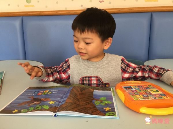 【禾流文創】國際繪本艾瑞卡爾有聲學習套書 / 會動的小汽車立體書！