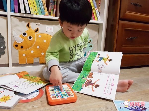 【禾流文創】國際繪本艾瑞卡爾有聲學習套書 / 會動的小汽車立體書！