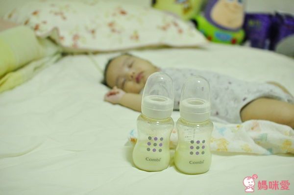 日本 Combi 自然吸韻雙邊電動吸乳器