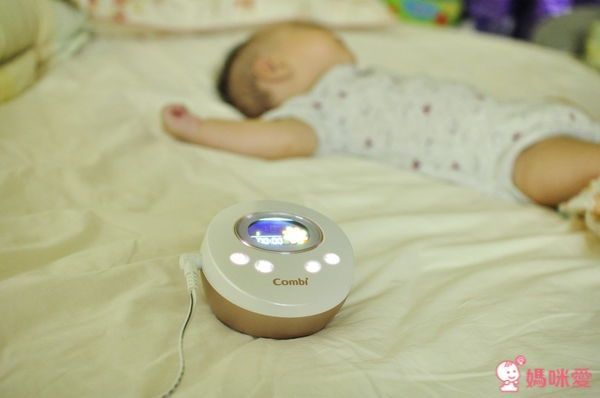 日本 Combi 自然吸韻雙邊電動吸乳器