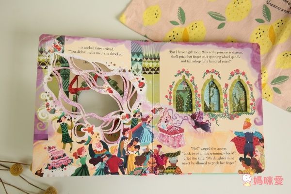 童話鏤空翻翻書【英國Usborne】Peep Inside a Fairy Tale
