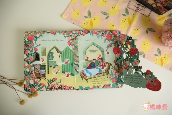 童話鏤空翻翻書【英國Usborne】Peep Inside a Fairy Tale