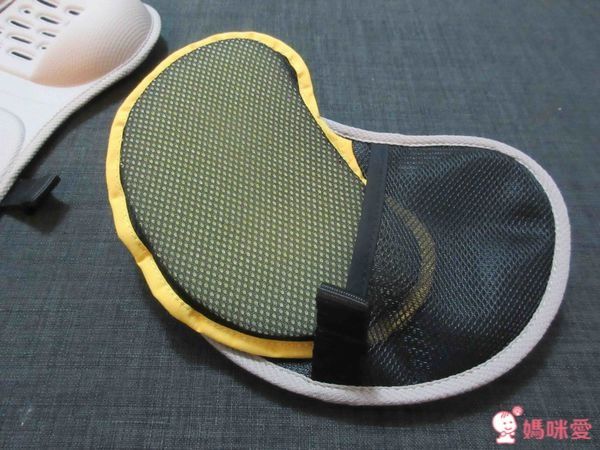 Combi Handy Auto 4 Cas Light 雙向輕量型嬰幼兒手推車