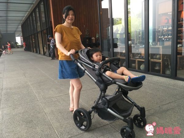 BABY MONSTERS 系列推車