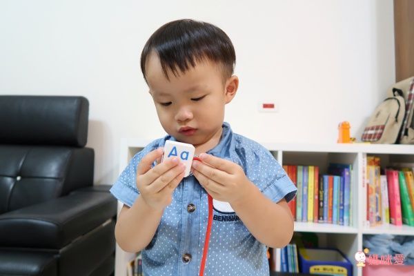 美國瑪莉莎 Melissa & Doug - MD 益智-穿繩字母火車