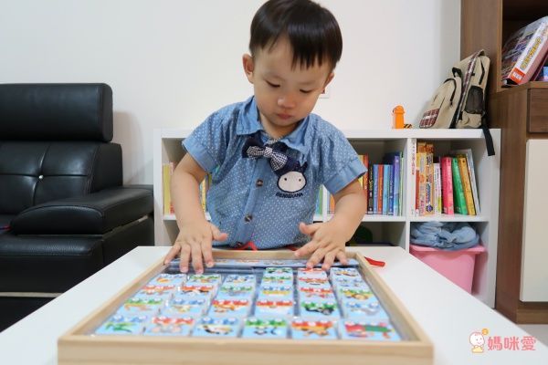 美國瑪莉莎 Melissa & Doug - MD 益智-穿繩字母火車
