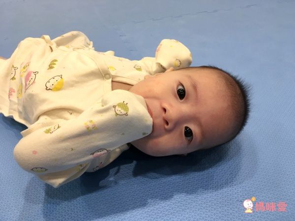 withorganic 新生兒衣服