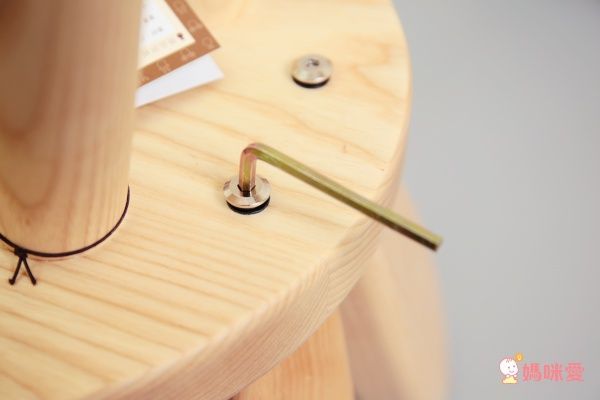 【日本 PUTIA 實木造型兒童椅】