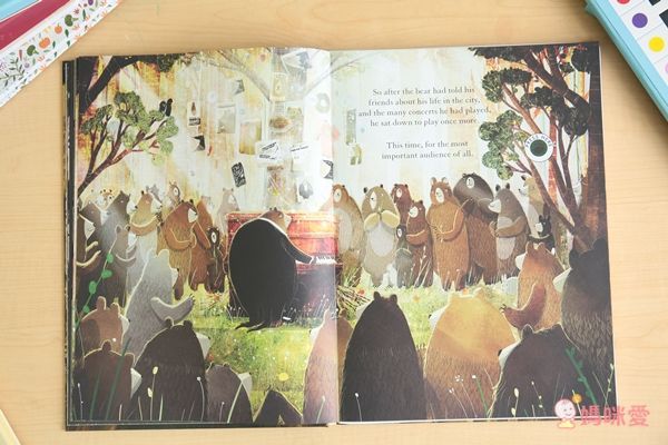 The Bear and the Piano Sound Book 森林裡的鋼琴師 (精裝壓壓有聲書)