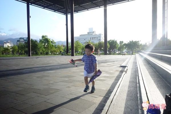 幼福文化	巨無霸紙飛機