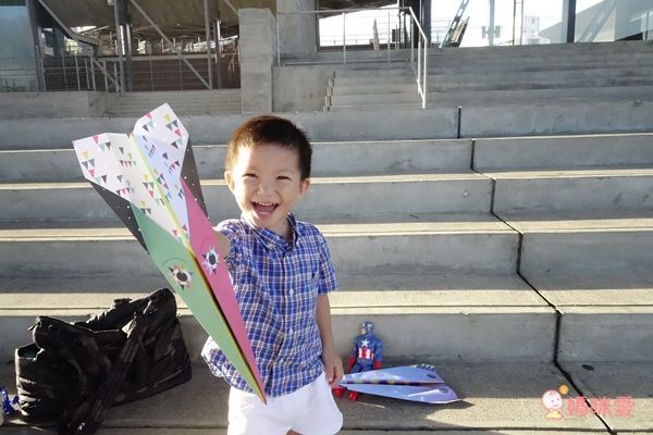 幼福文化	巨無霸紙飛機