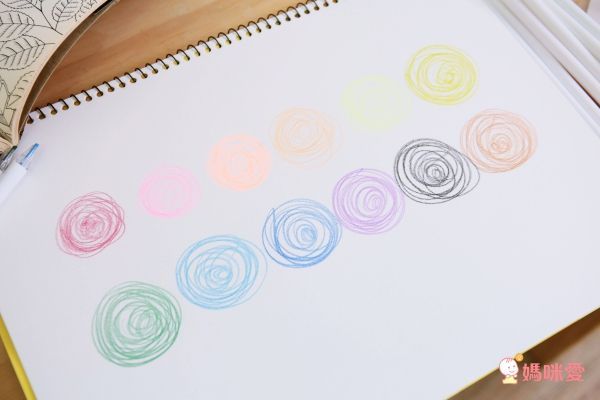 Pencil Crayon 鉛筆式蠟筆