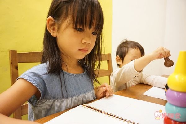 日本AOZORA Baby Color 兒童安全無毒蠟筆