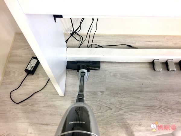 【日本 IRIS OHYAMA 氣旋直立式無線吸塵器IC-SLDC1】