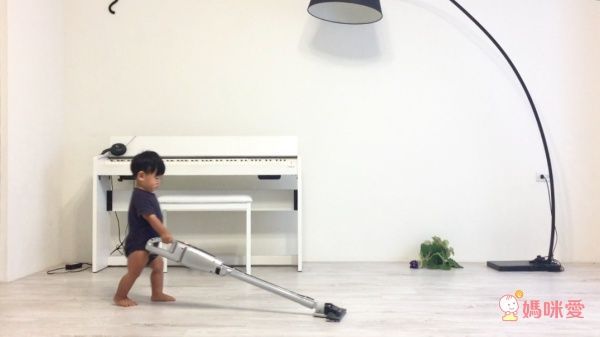 【日本 IRIS OHYAMA 氣旋直立式無線吸塵器IC-SLDC1】集